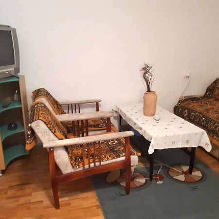 Edelweiss Hostel Штип Екстер'єр фото