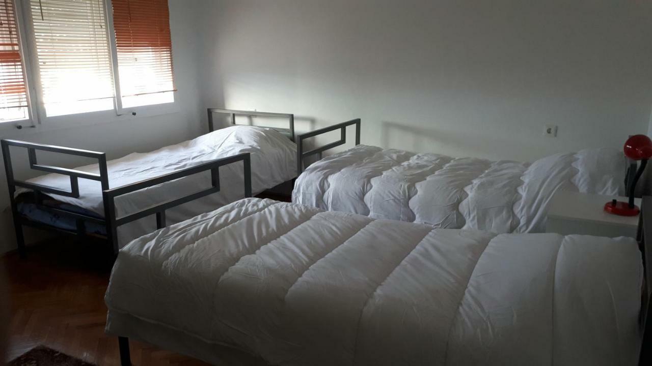 Edelweiss Hostel Штип Екстер'єр фото