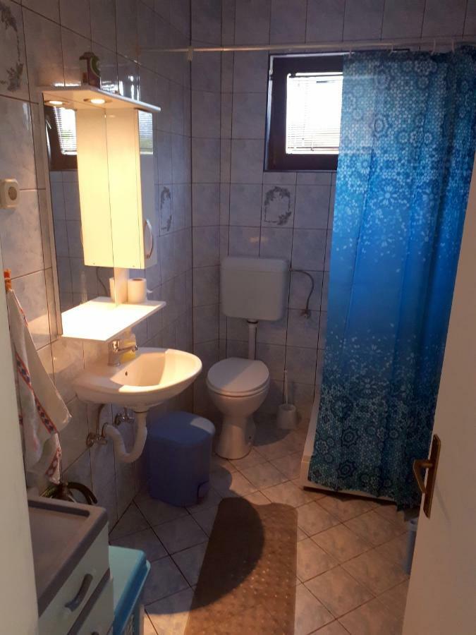 Edelweiss Hostel Штип Екстер'єр фото